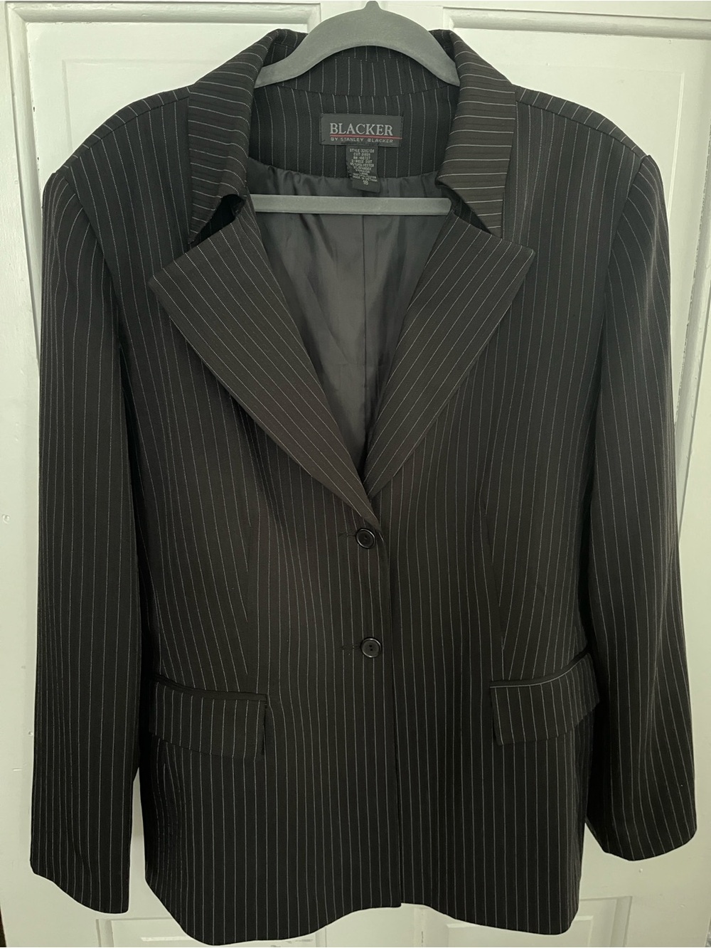 Stanley Blacker Blazer Black Pinstripe Blazer size 18